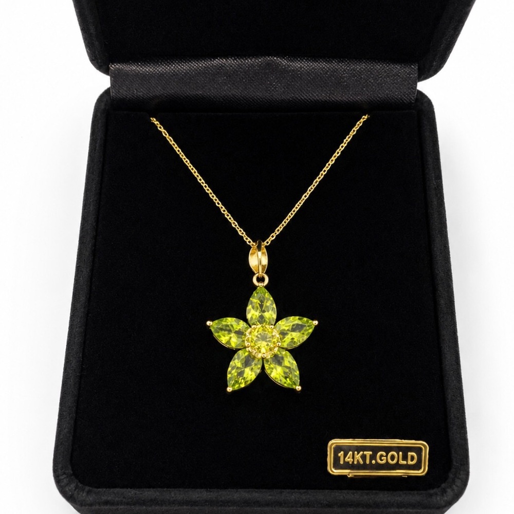14KT Yellow Gold Green Peridot Flower Pendant Necklace Size 18”